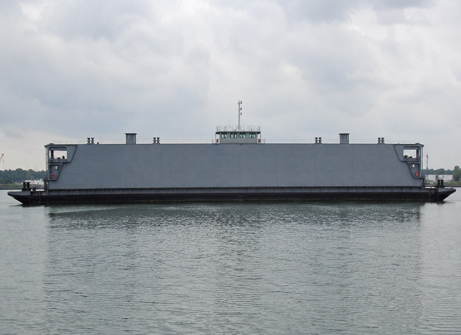 2,600-Ton Floating Dry Dock – Class Entry